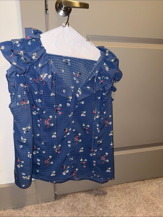 LOFT Tops - LOFT Blue Floral Ruffle Sleeve Blouse
